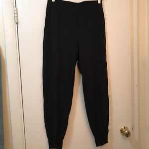 Lululemon sweats